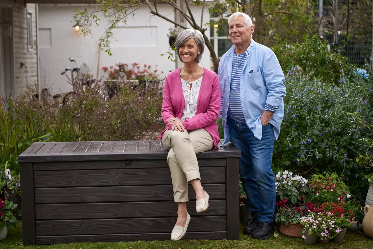 Westwood 150 Gallon Deck Box - Brown